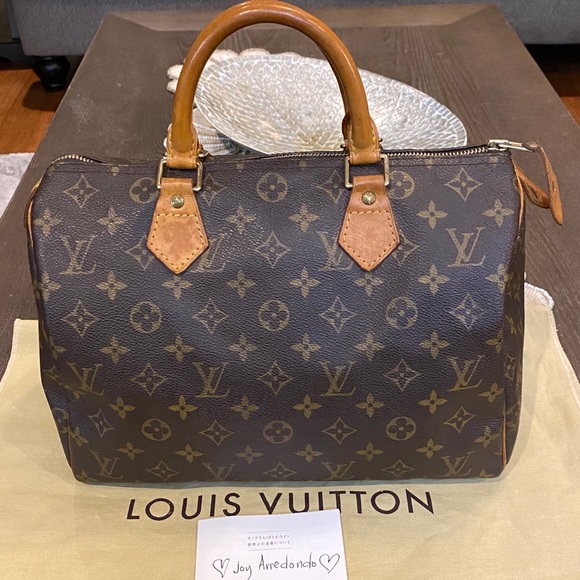Authentic Louis Vuitton Speedy 30 monogram - Picture 2 of 16
